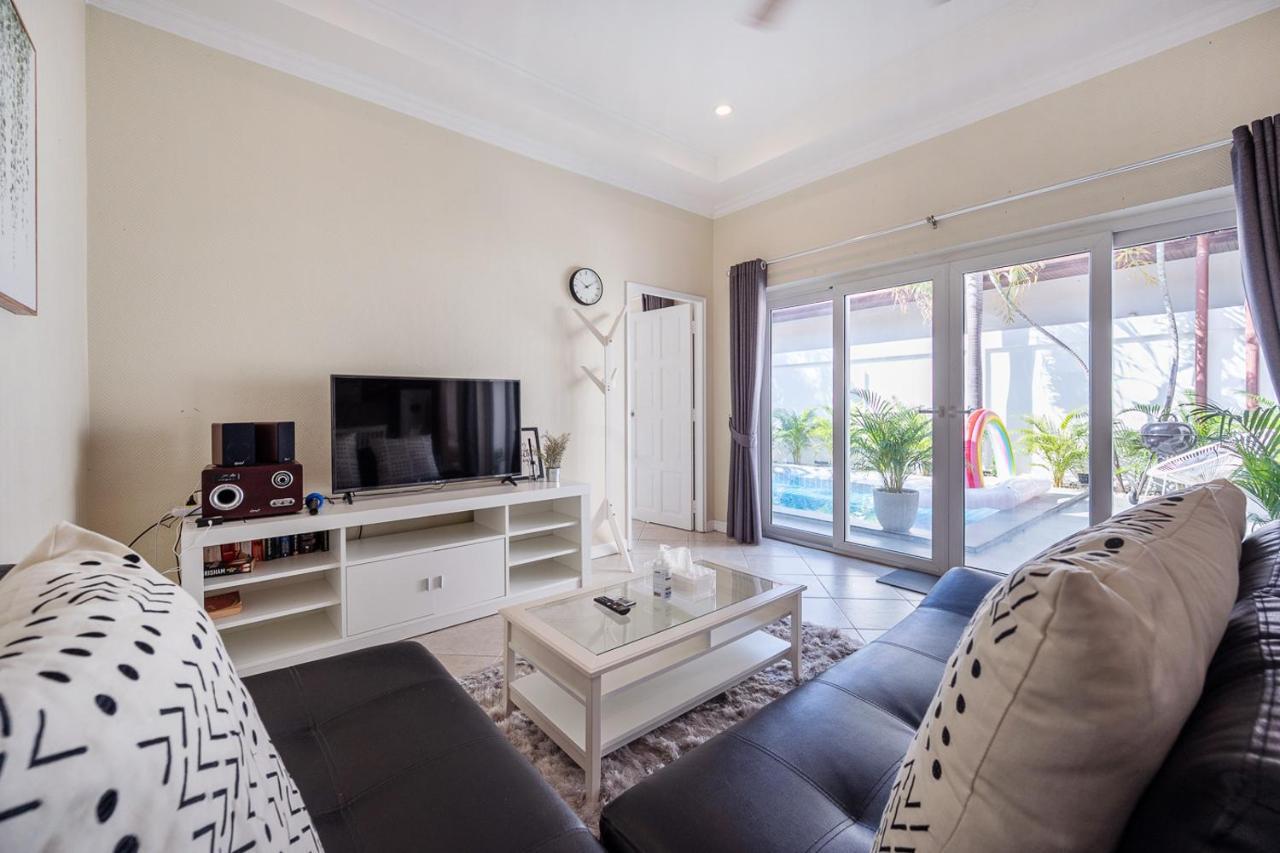Majestic Residence Pool Villas 2 Bedrooms Private Beach Pattaja Kültér fotó